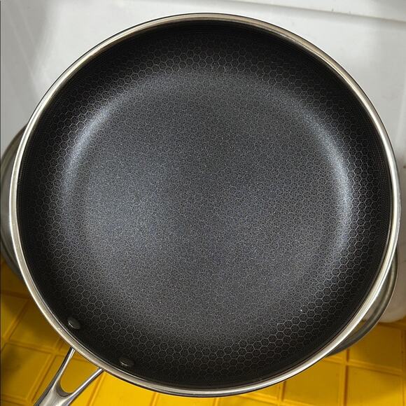 HEXCLAD 7 Piece Nonstick Stainless Steel Pot/Pan Set 8 10 12" Lids Wok $800 - Picture 6 of 11